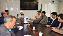 بازدید بازرس کل استان قم از دو واحد تولیدی صنایع پزشکی در قم