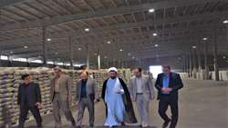 بازدید بازرس‌کل استان قم از محل سیلو ذخیره گندم و انبار کالاهای اساسی استان